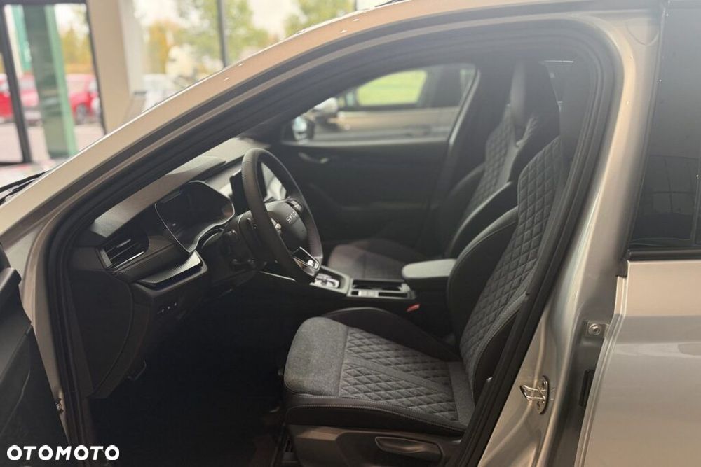 Skoda Octavia 1.5 TSI mHEV Business DSG - 11