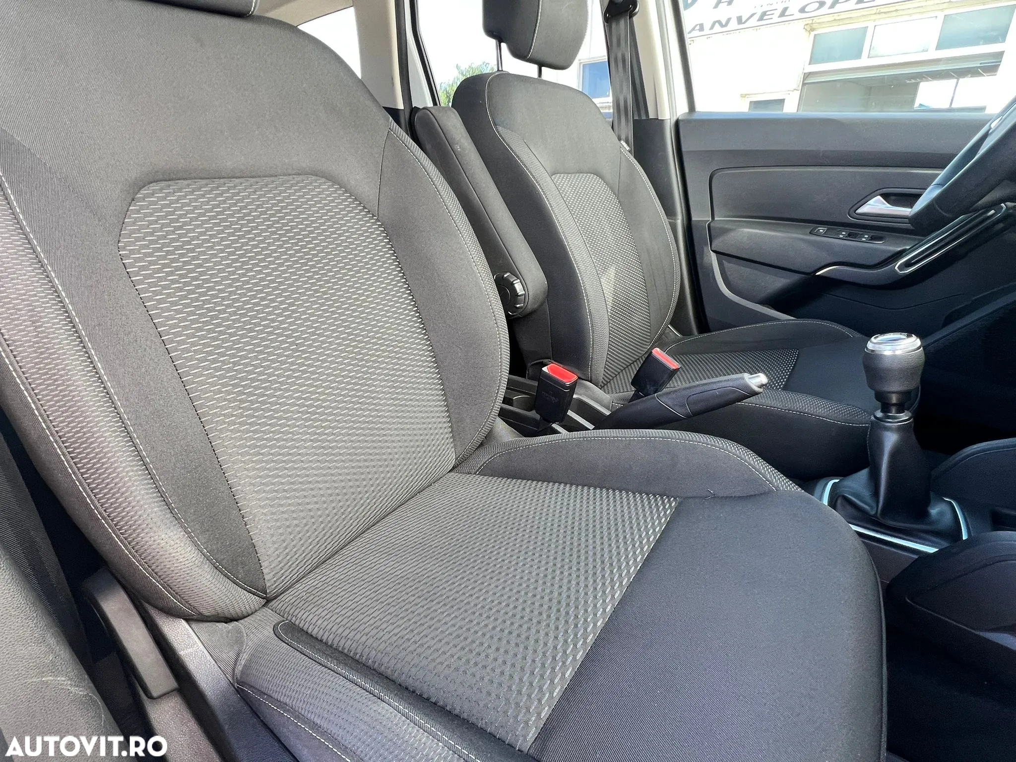 Dacia Duster 1.5 Blue dCi 4WD SL BlueLine - 14