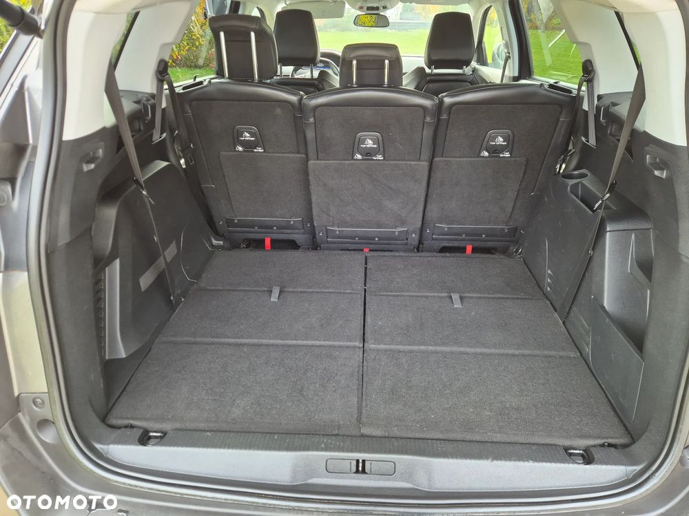 Peugeot 5008 - 11
