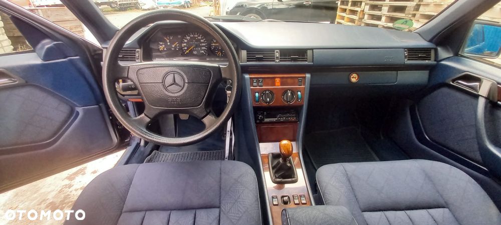 Mercedes-Benz Klasa E - 5