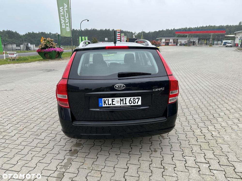 Kia Ceed 1.4 L - 30