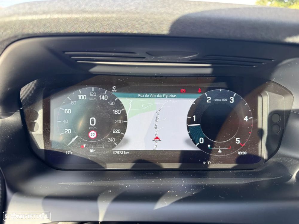 Land Rover Discovery Sport - 41