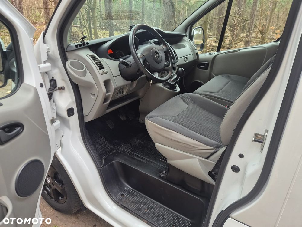 Opel Vivaro - 20