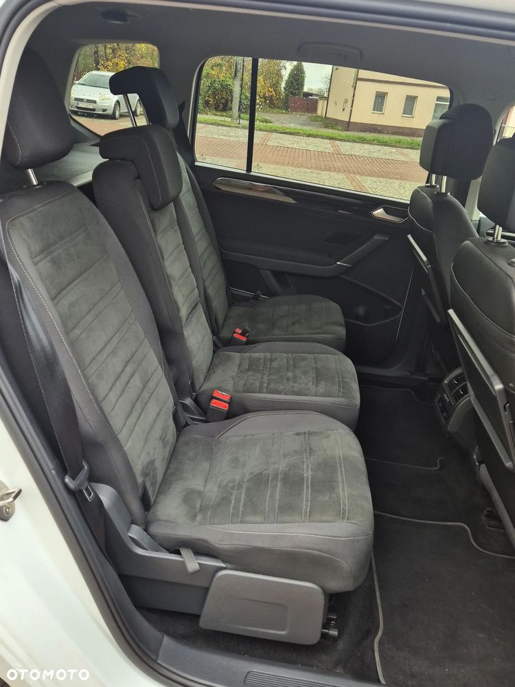 Volkswagen Touran 1.5 TSI EVO Highline DSG - 10