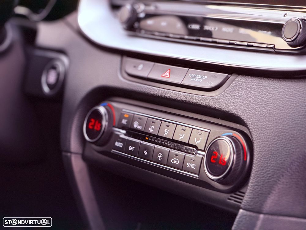 Kia Ceed SW 1.6 CRDi MHEV Drive - 26