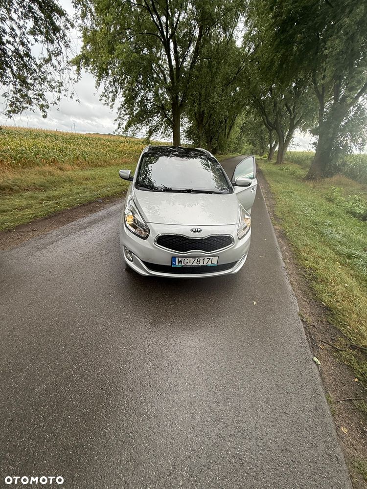 Kia Carens 1.7 CRDi 115 Dream Team Edition - 3