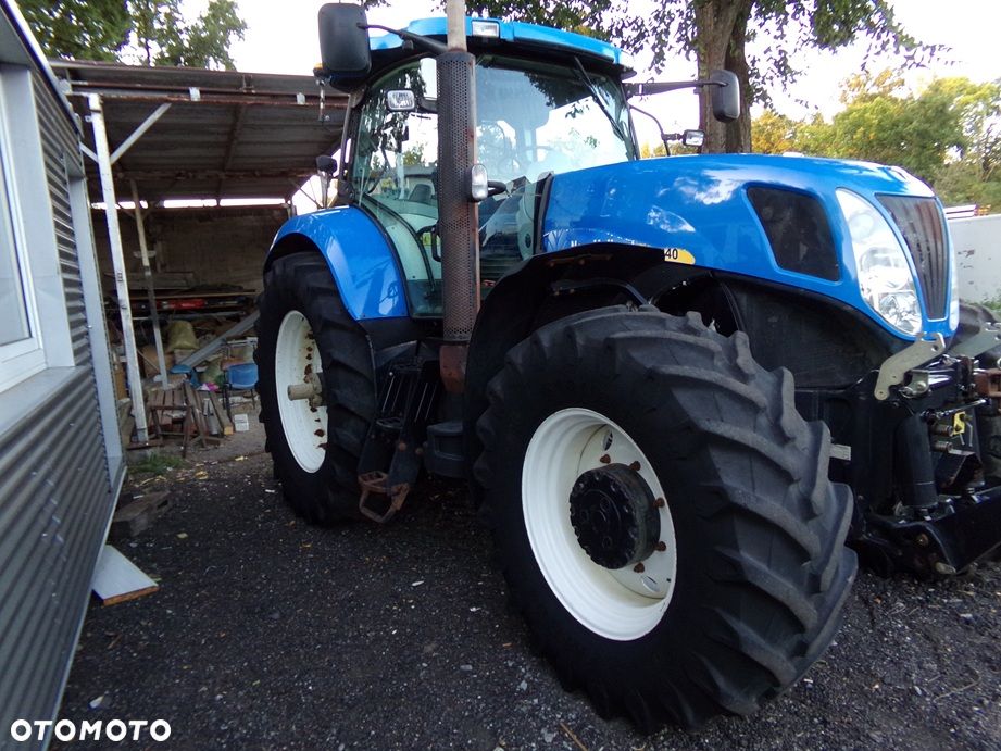 New Holland T 7040 - 2
