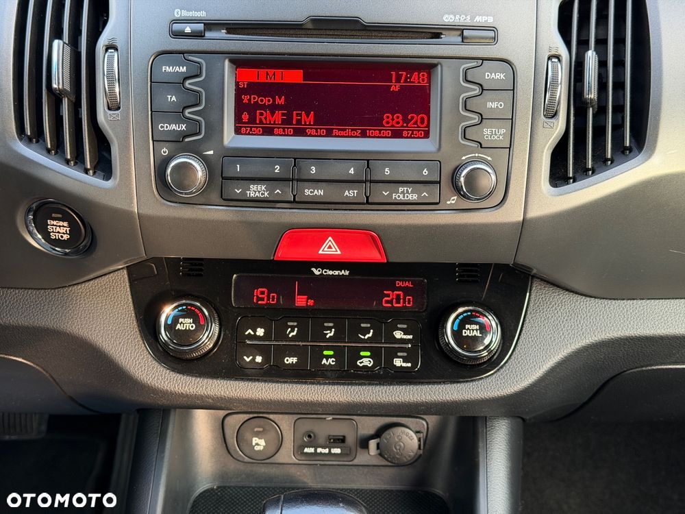 Kia Sportage 2.0 CRDI 4WD Automatik Vision - 31