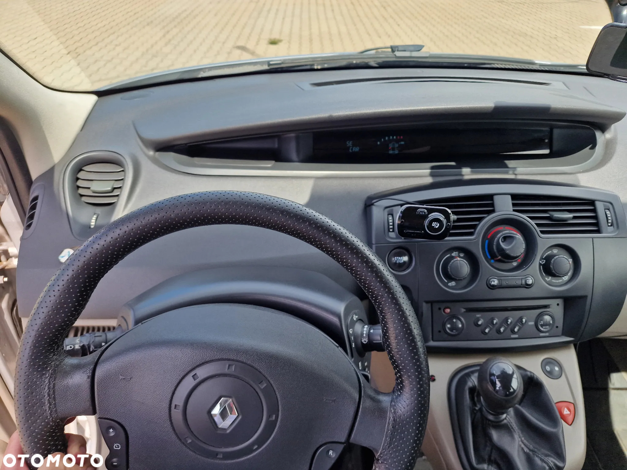 Renault Scenic 1.9 dCi Confort Authentique - 9