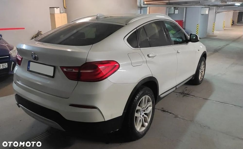 BMW X4 xDrive20d xLine - 4