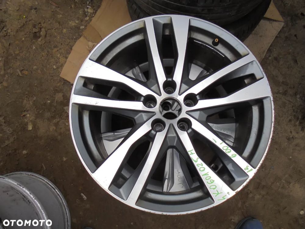 FELGA 19" ET 40 4K0601025H - 1