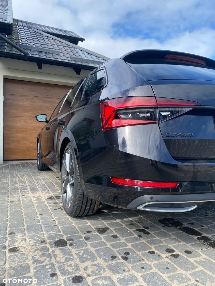 Skoda Superb 2.0 TDI SCR Sportline DSG - 18