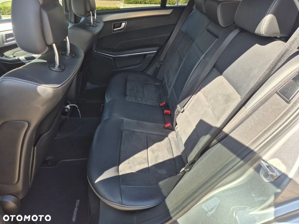 Mercedes-Benz Klasa E 220 CDI DPF BlueEFFICIENCY 7G-TRONIC - 25