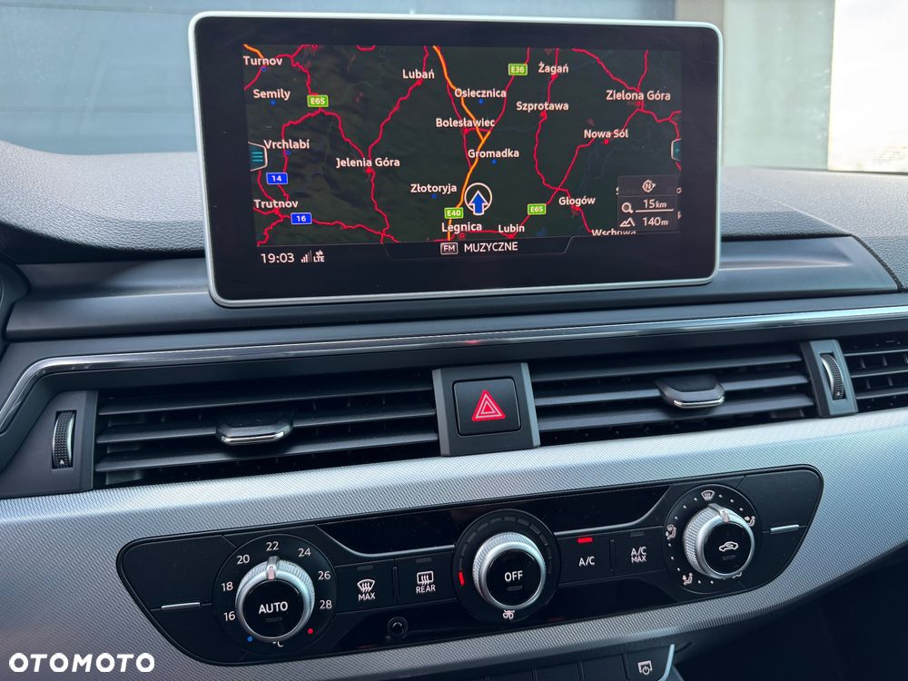 Audi A4 Avant 2.0 TDI S tronic - 31