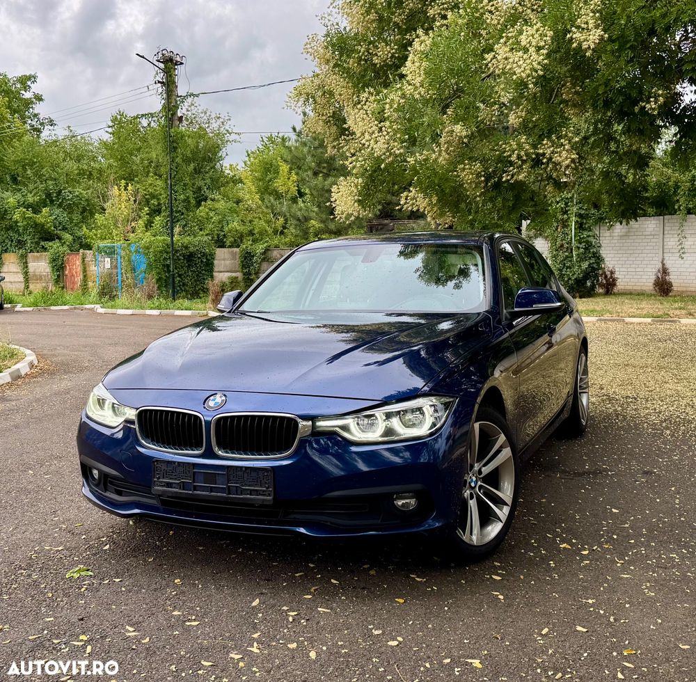 BMW Seria 3 318d Aut. Luxury Line - 13