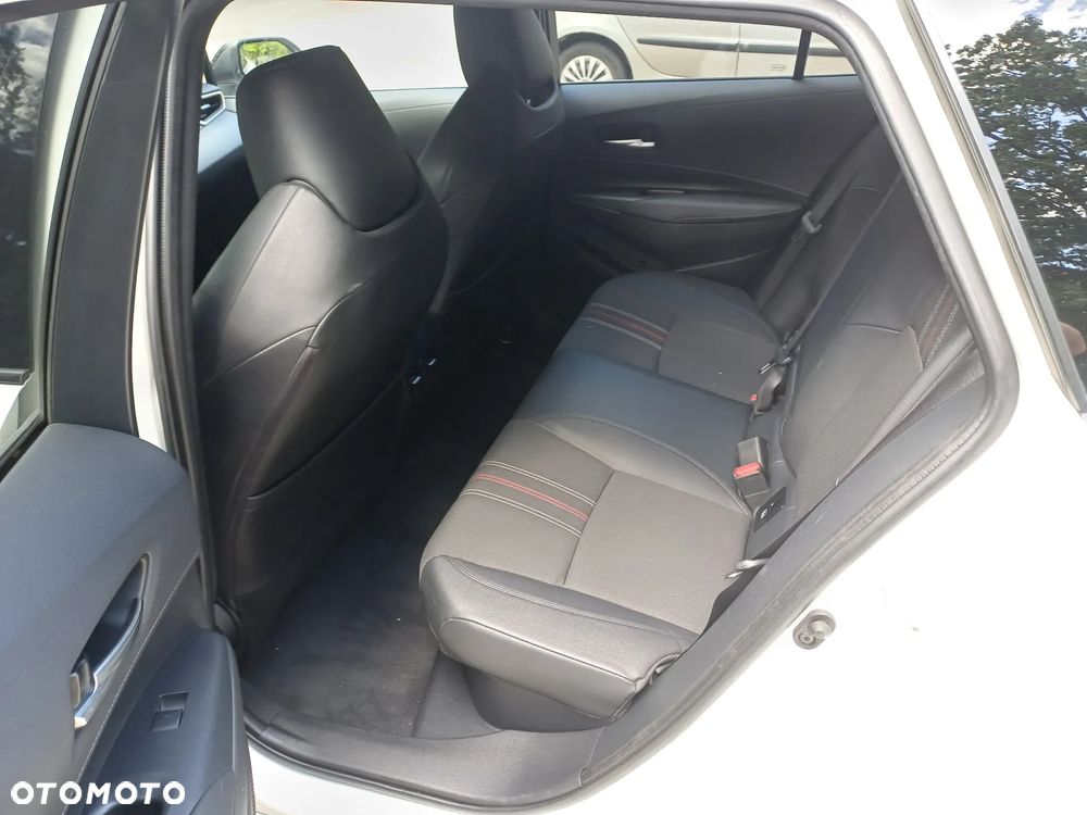 Toyota Corolla 2.0 Hybrid GR Sport - 12