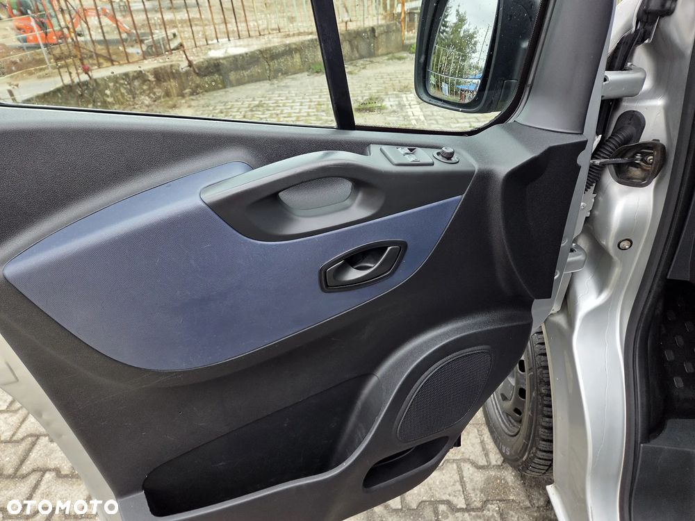 Opel VIVARO - 17