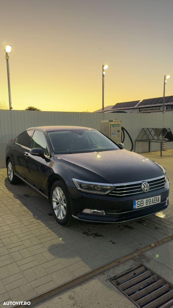 Volkswagen Passat 2.0 TDI DSG Highline - 1