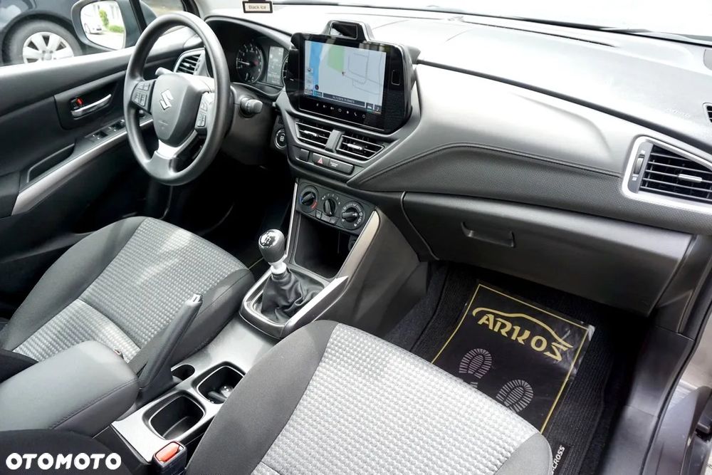Suzuki SX4 S-Cross 1.4 SHVS Premium - 33