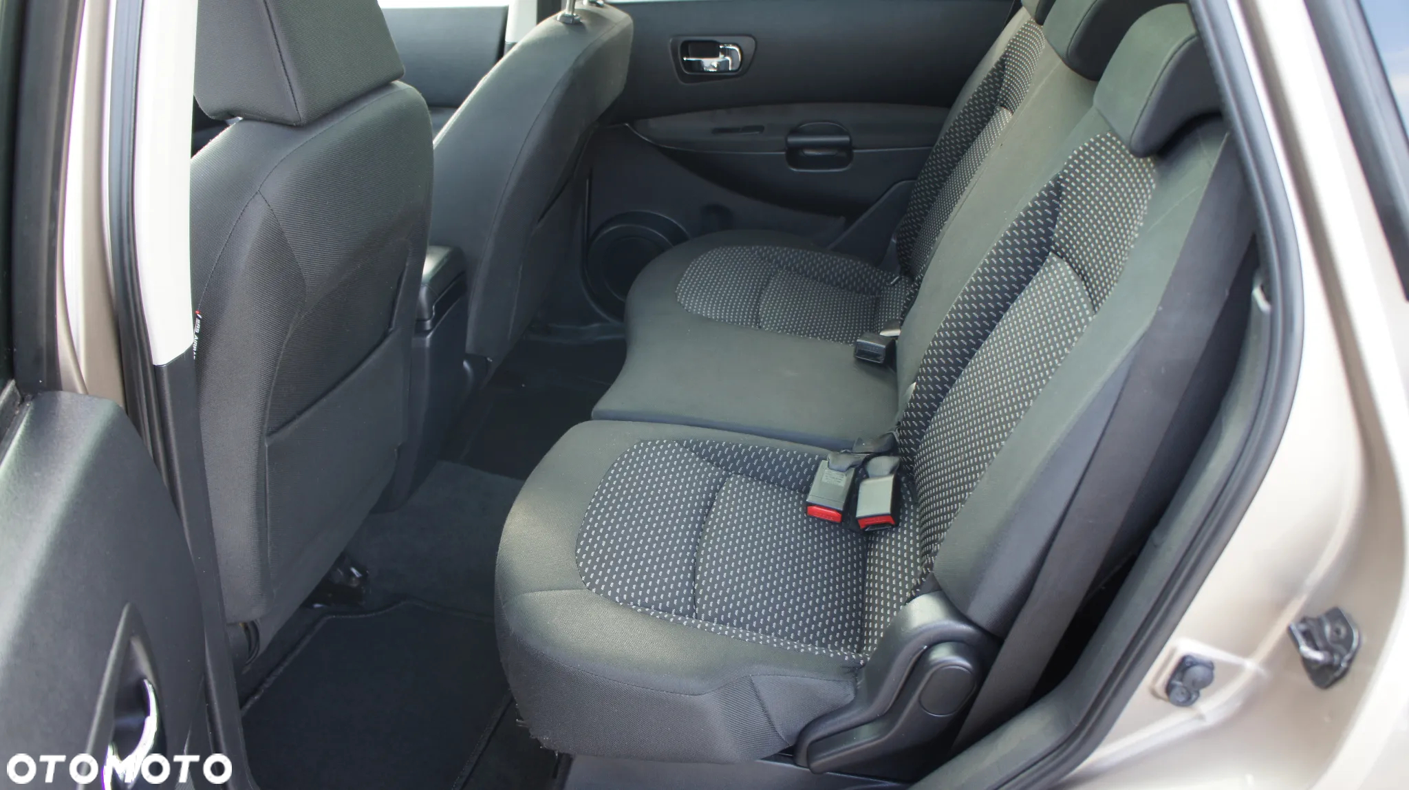 Nissan Qashqai+2 - 9