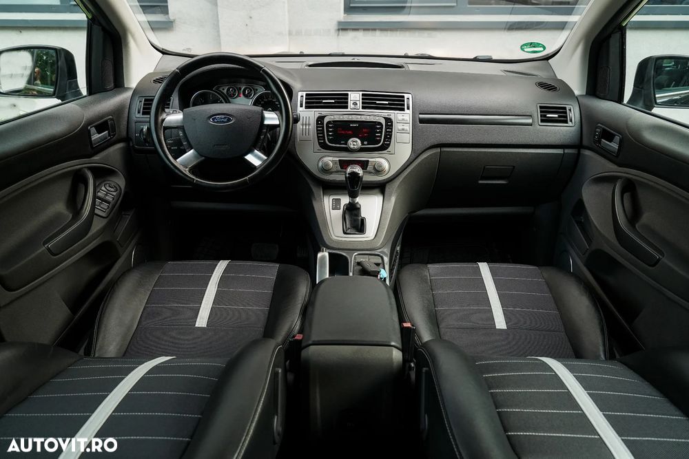 Ford Kuga 2.0 TDCi 4WD Powershift Titanium - 7