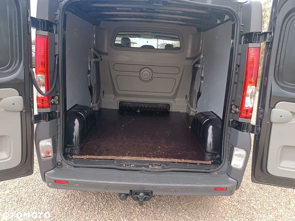 Opel Vivaro L2H1 2.9t Edition - 32