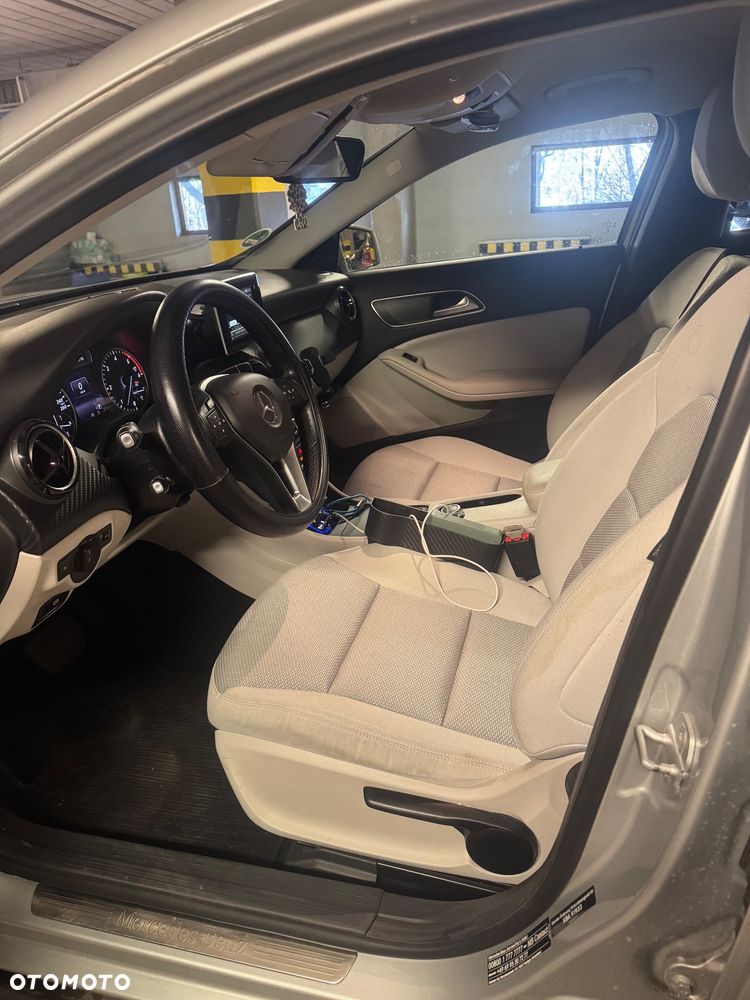 Mercedes-Benz GLA - 6
