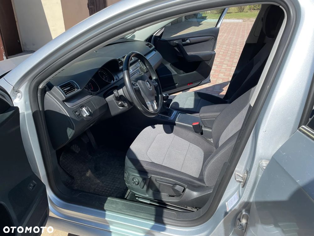 Volkswagen Passat 2.0 TDI 4Motion Comfortline - 7