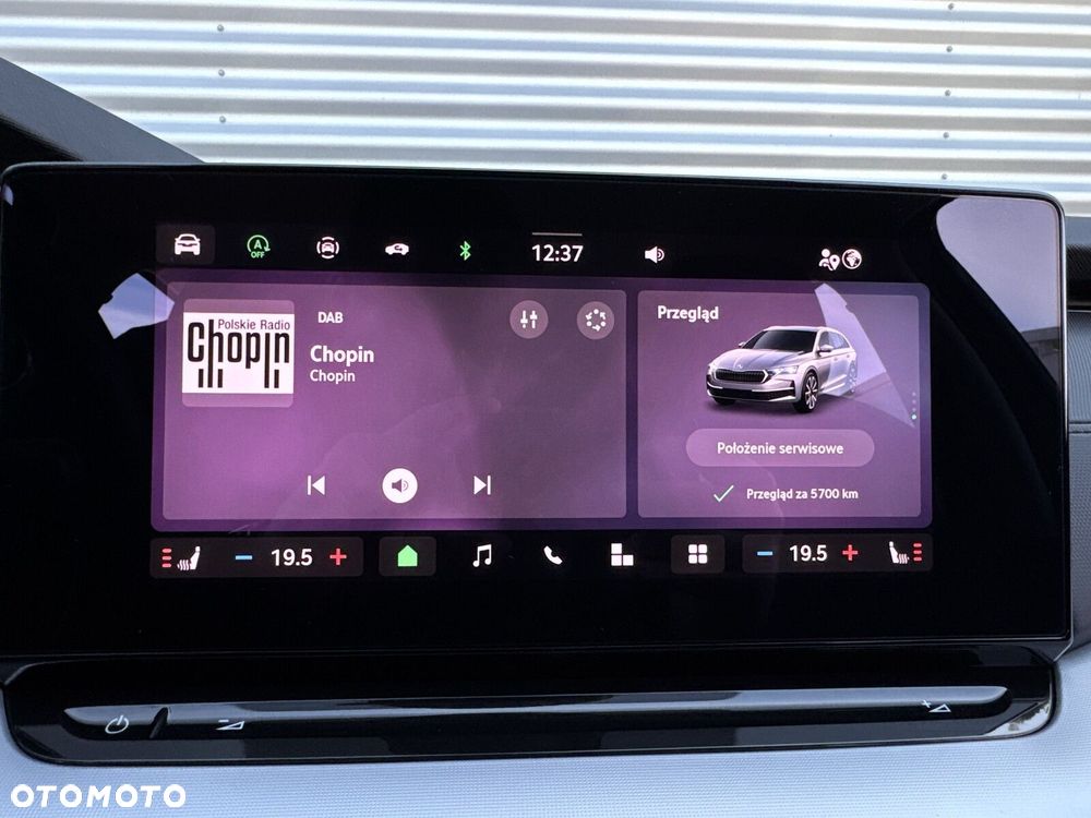 Skoda Octavia 1.5 TSI mHEV Selection DSG - 26