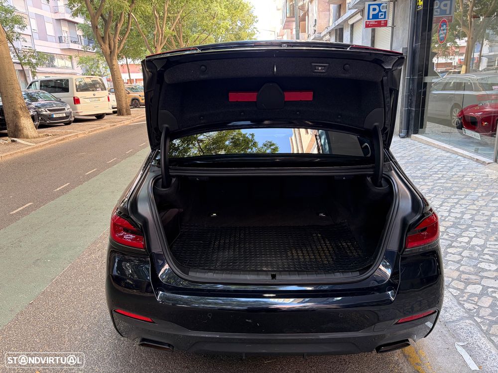 BMW 530 e Pack M - 8