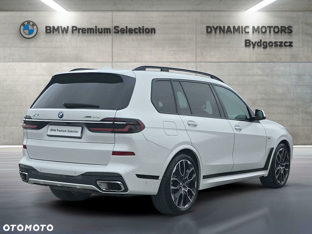 BMW X7 - 7