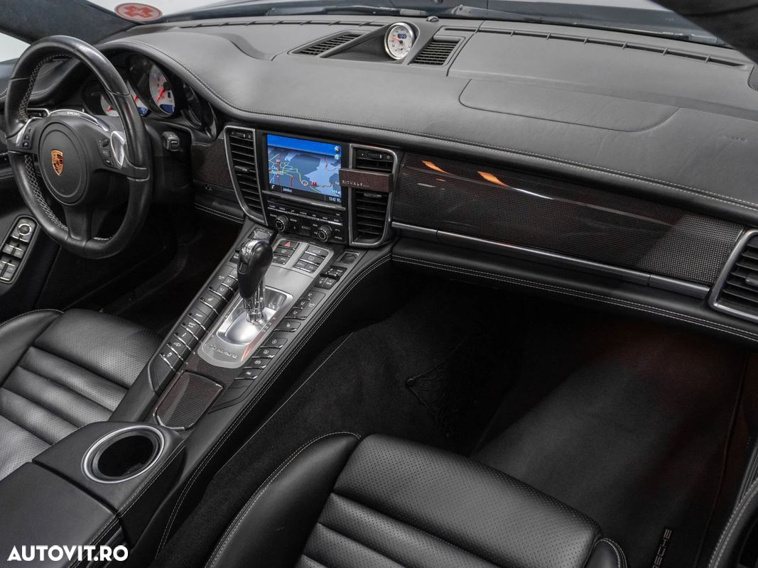 Porsche Panamera - 13