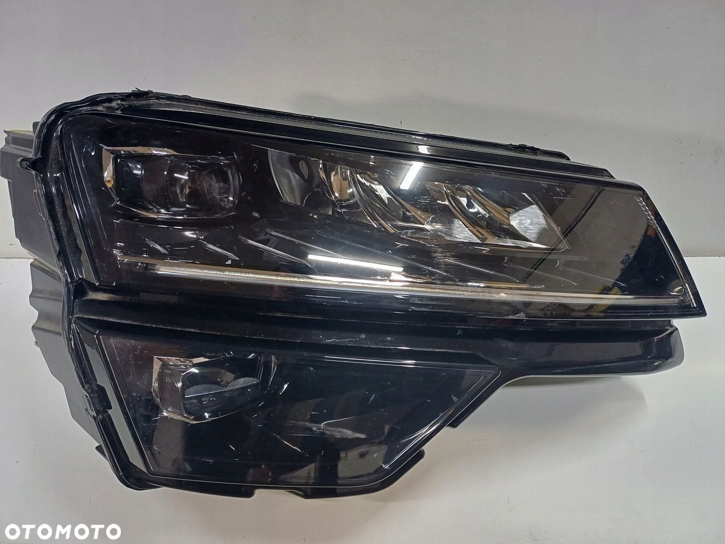 lampa prawy przod SKODA KAROQ 17- FULL LED EUROPA - 1