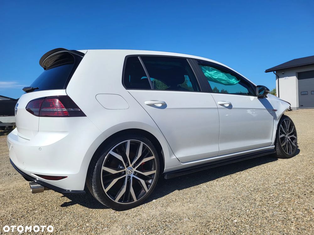 Volkswagen Golf GTI 2.0 TSI OPF Performance - 9