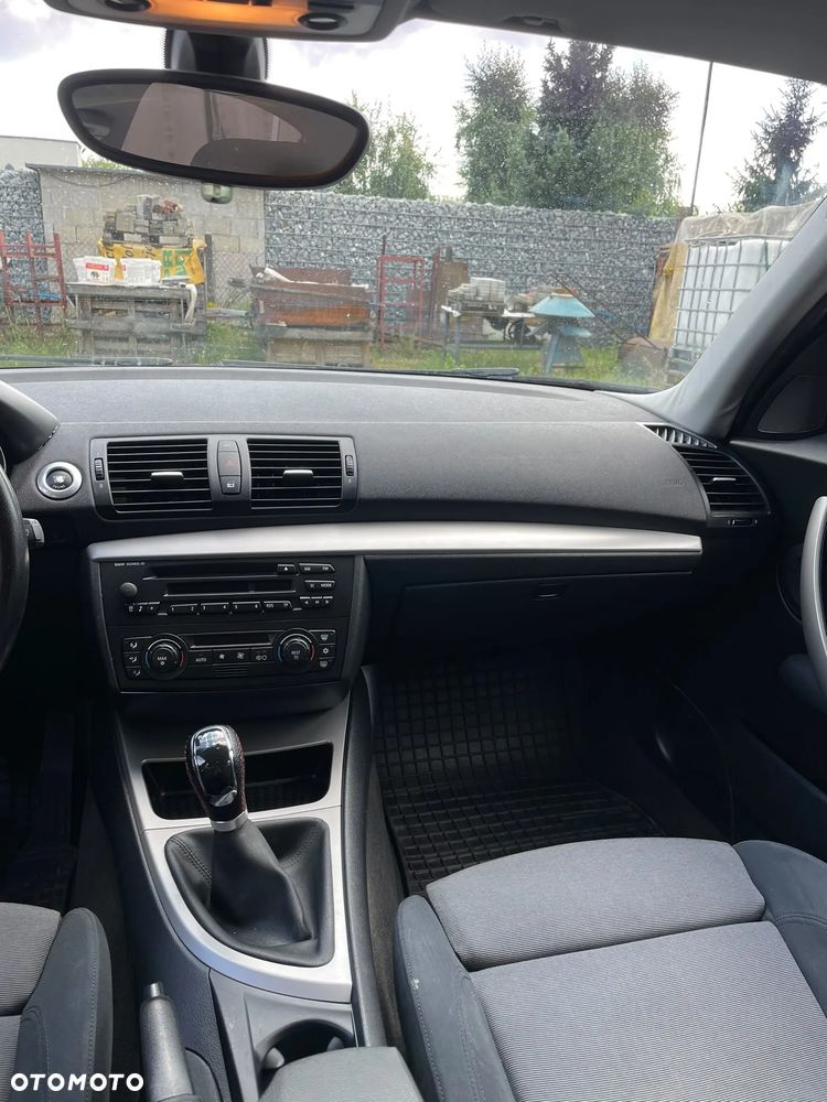 BMW Seria 1 116i - 21