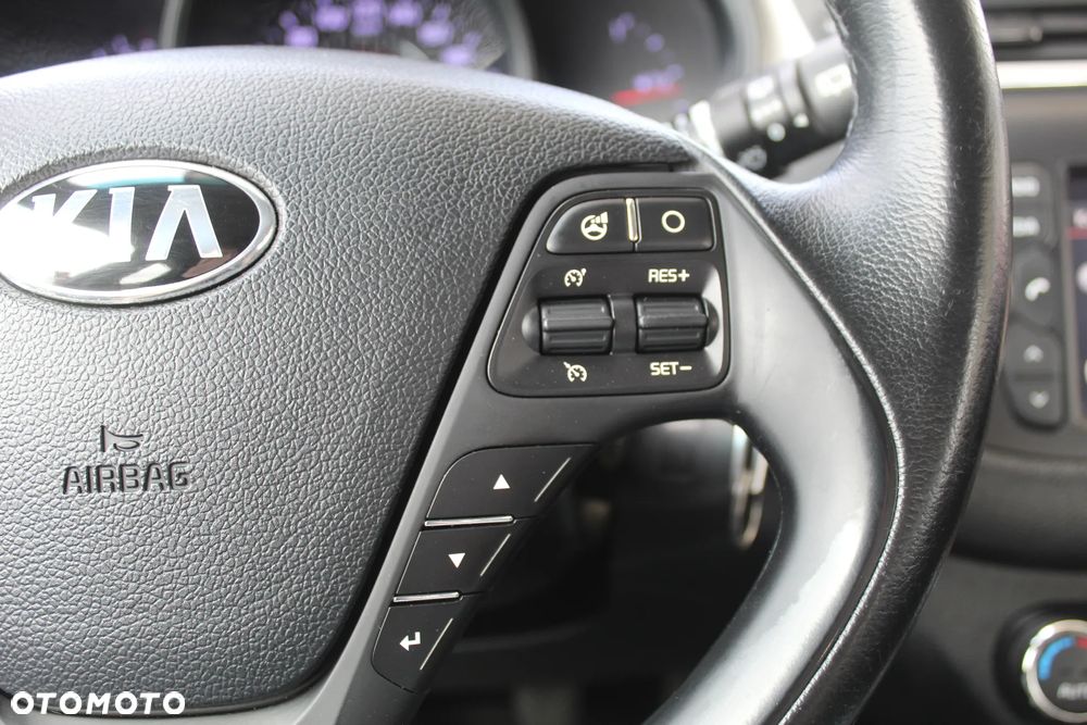 Kia Ceed Cee'd 1.6 GDI Smart Plus - 23