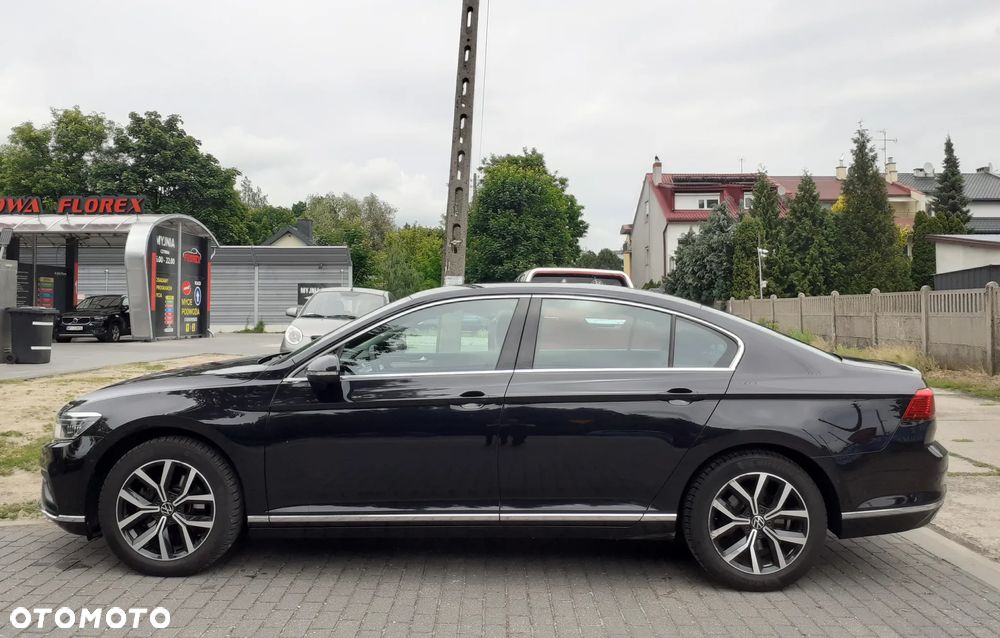 Volkswagen Passat 2.0 TSI Elegance DSG - 2