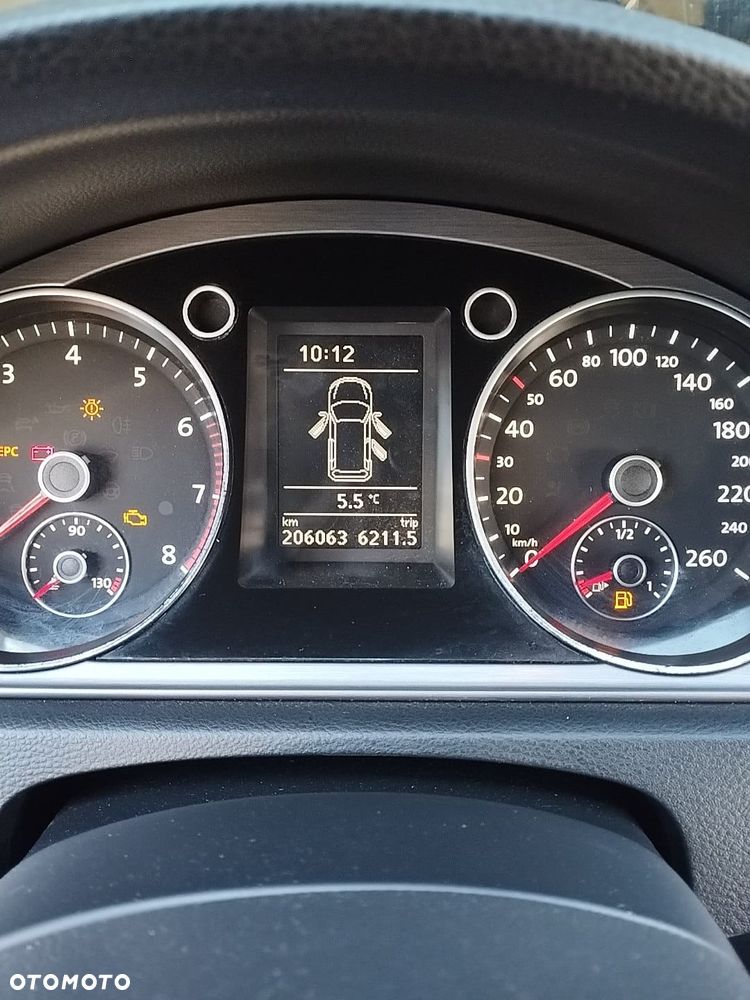 Volkswagen Passat Variant 1.8 TSI Comfortline - 8