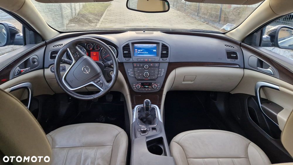 Opel Insignia 2.0 Turbo 4x4 Cosmo - 6