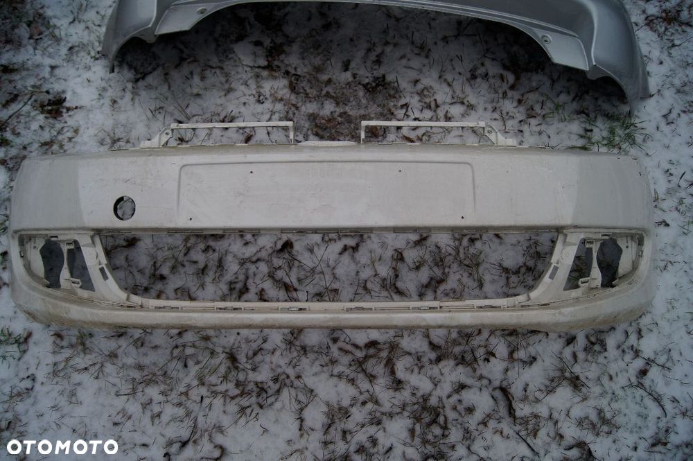 VW Golf 6 VI 5K0 Zderzak przód przedni - 1