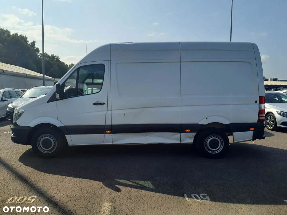 Mercedes-Benz Sprinter - 5