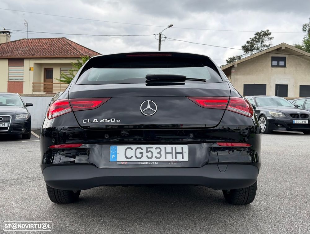 Mercedes-Benz CLA 250 e Shooting Brake Style Plus - 11