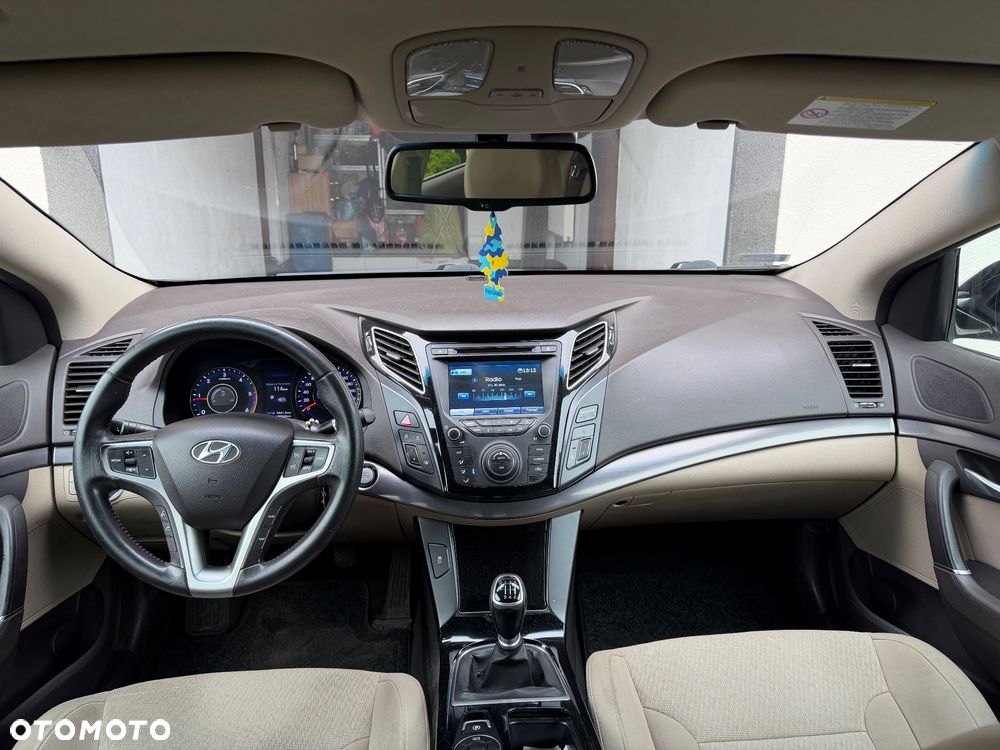Hyundai i40 1.7 CRDi Comfort + - 23