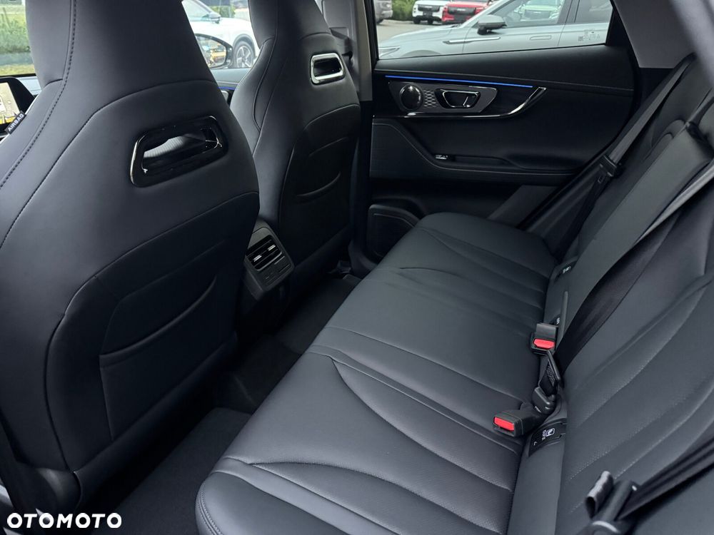 Omoda 5 1.5 T-GDI Hybrid Premium DHT - 32