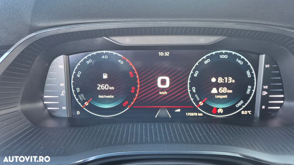 Skoda Octavia Combi 2.0 TDI DSG RS Plus - 25