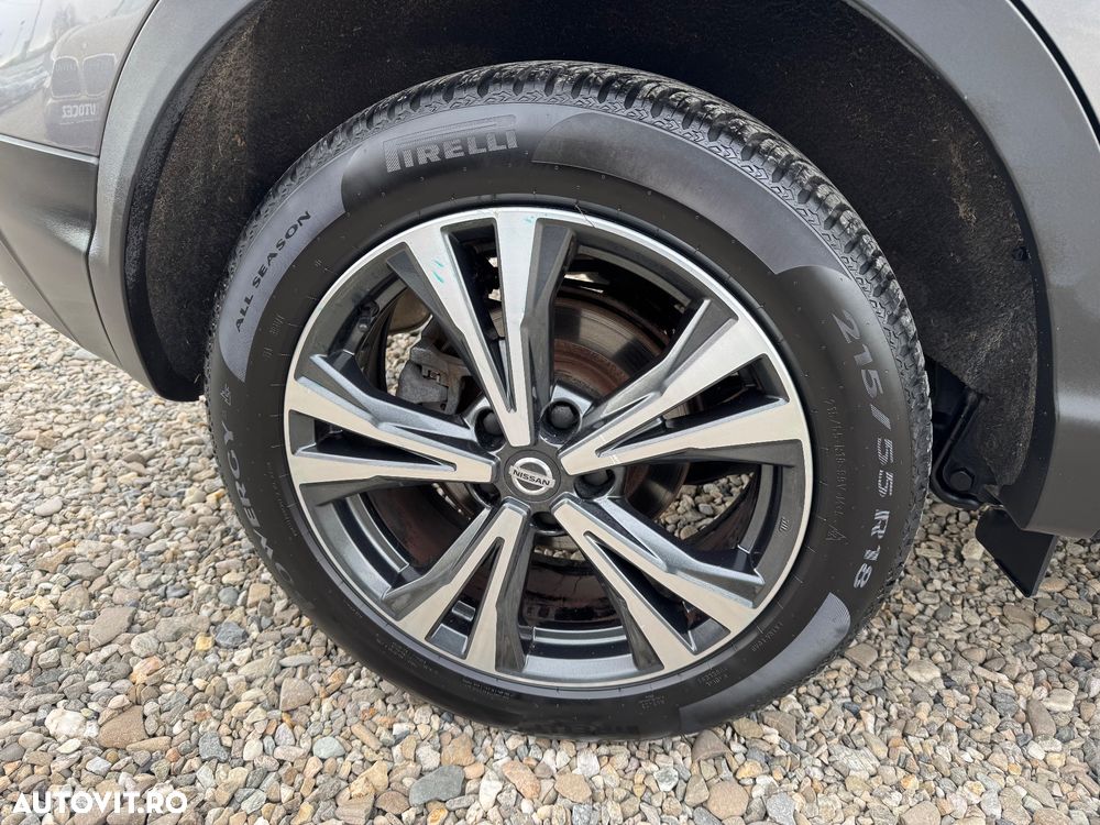 Nissan Qashqai 1.6 DCI Xtronic TEKNA+ - 25