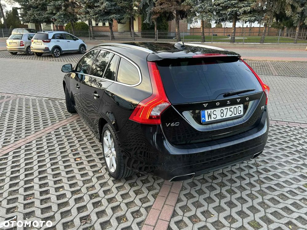 Volvo V60 T5 Drive-E Dynamic Edition (Momentum) - 5