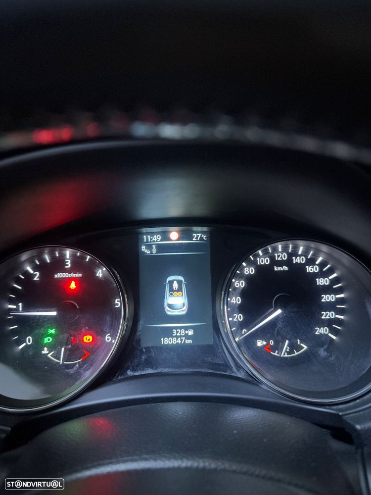 Nissan Qashqai 1.5 dCi Tekna Premium S Alcantara - 4