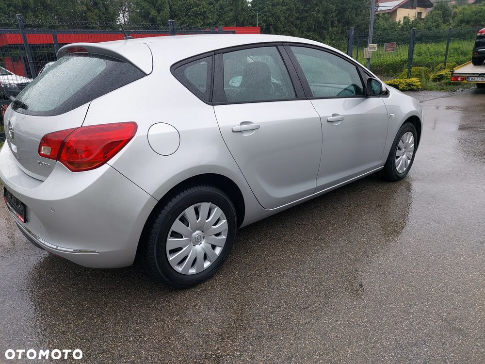 Opel Astra 1.4 Turbo - 6
