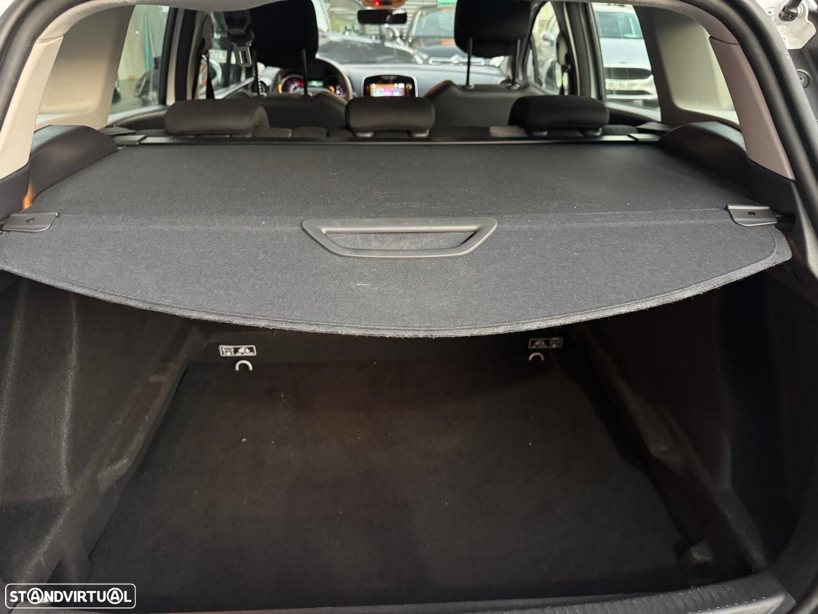 Renault Clio Sport Tourer 0.9 TCe Limited - 10